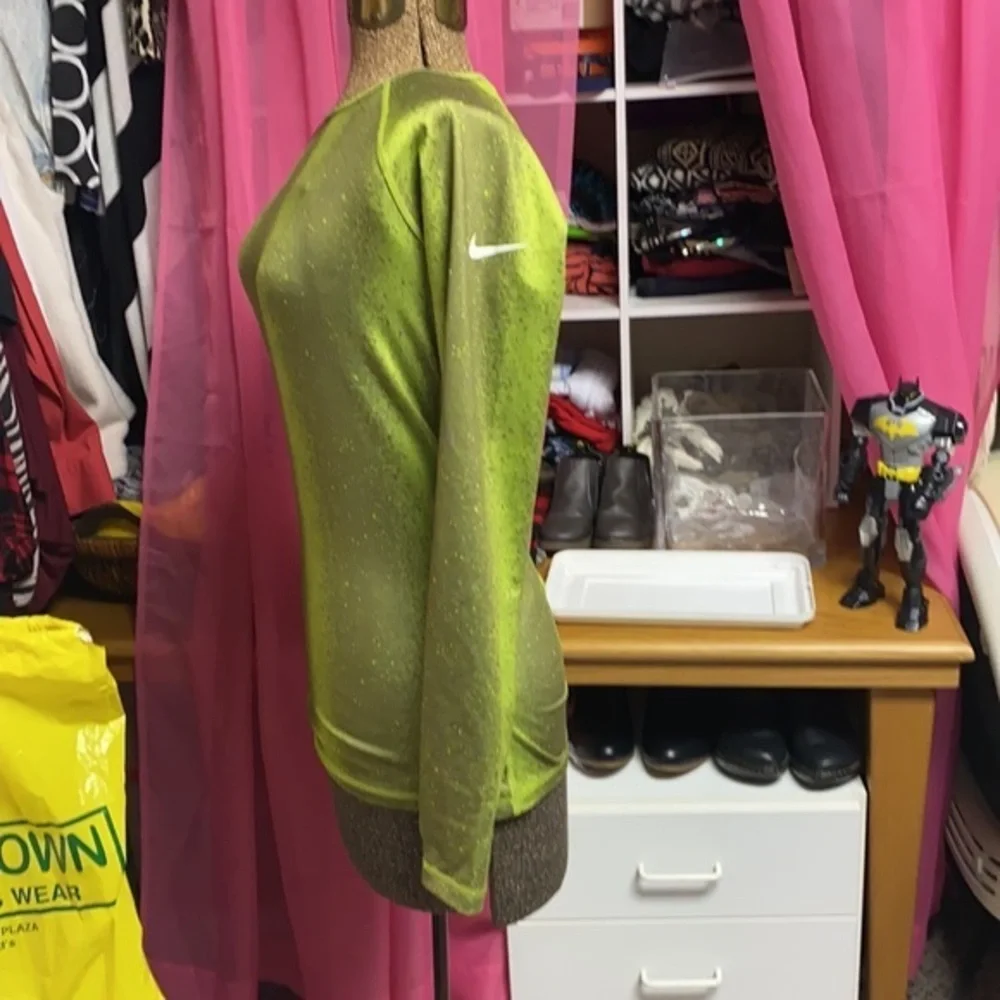 Women’s‎ Nike